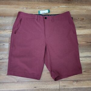 7 Diamonds Momentum Shorts Mens 34 Brick Red 10" NEW